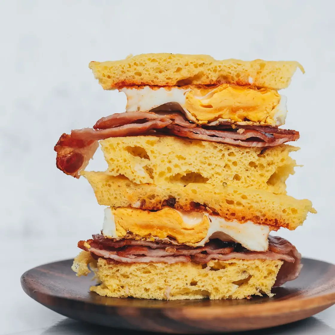 Low-Carb Bacon and Egg Roll