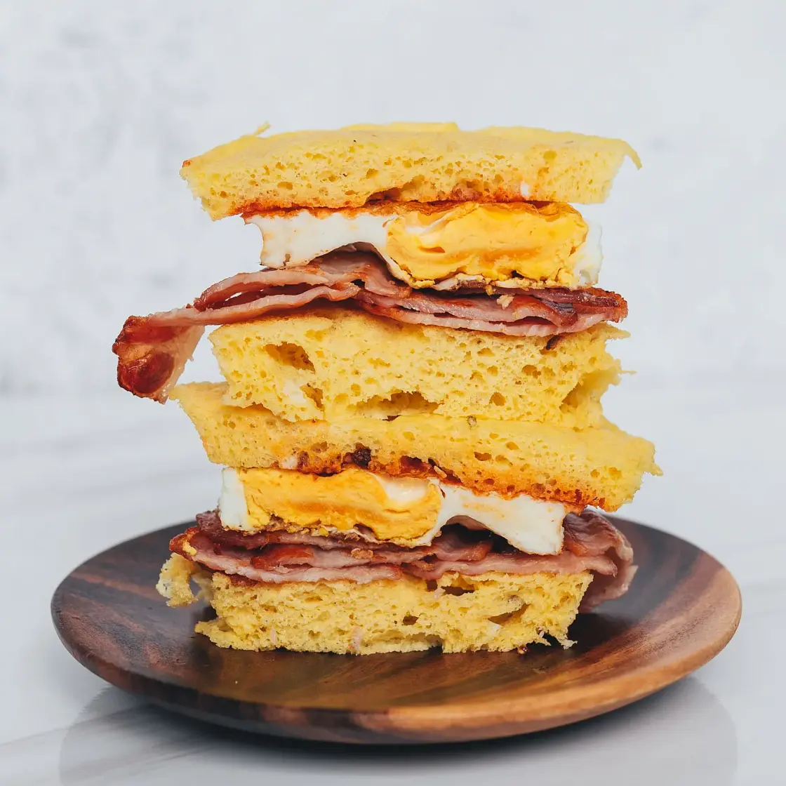 Low-Carb Bacon and Egg Roll