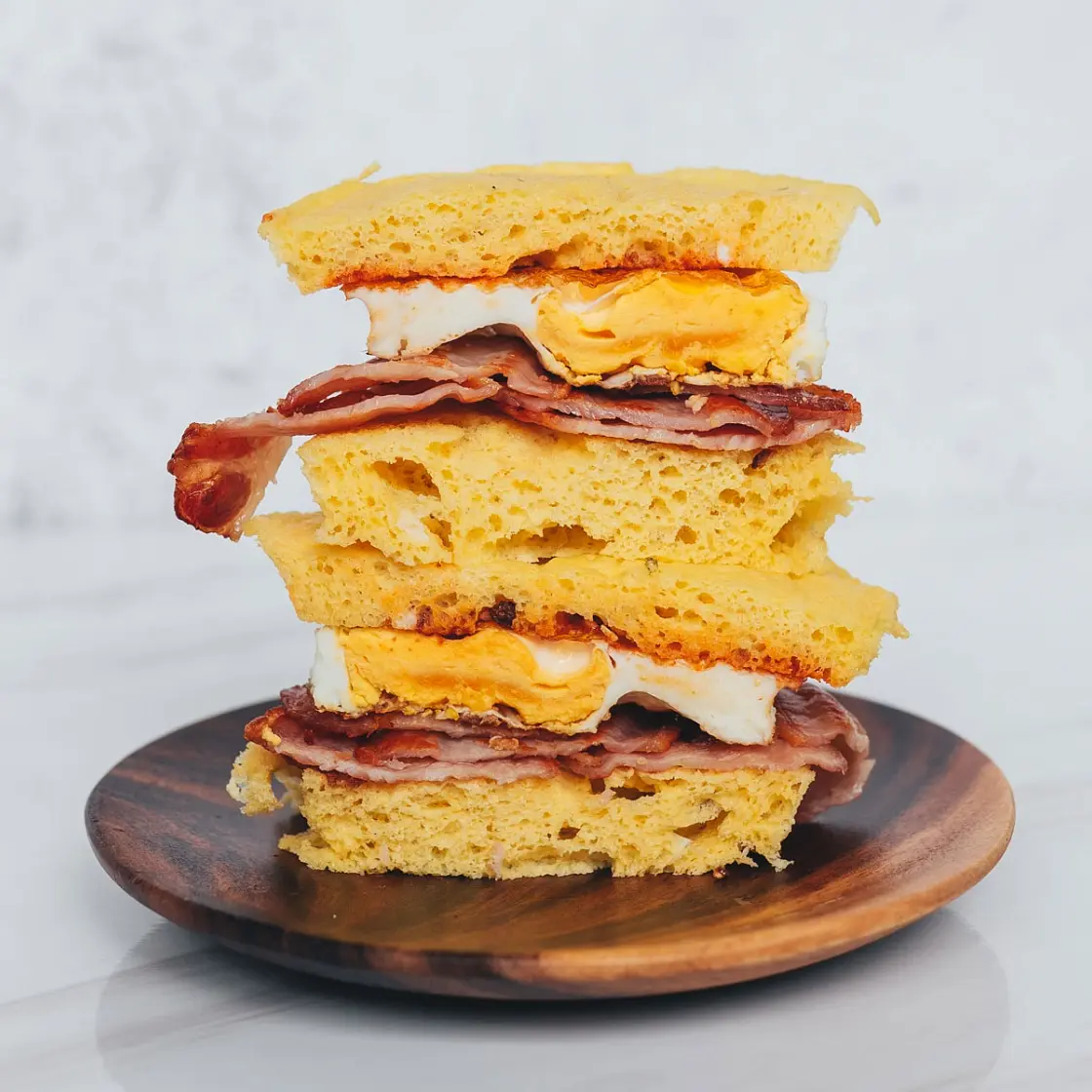 Low-Carb Bacon and Egg Roll