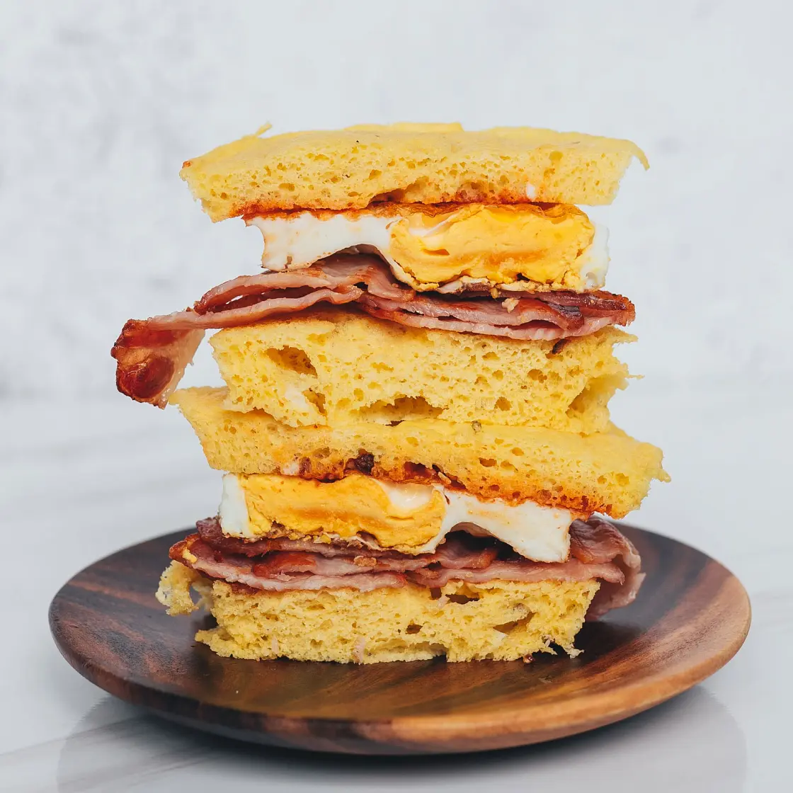 Low-Carb Bacon and Egg Roll