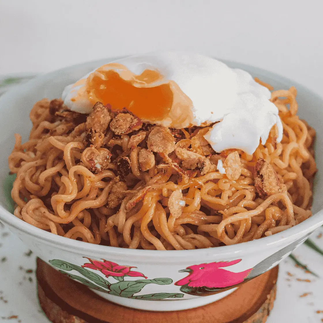 Indonesian Mie Goreng (Fried Noodles)