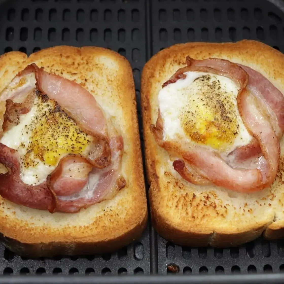 Air Fryer Bacon and Egg Toast