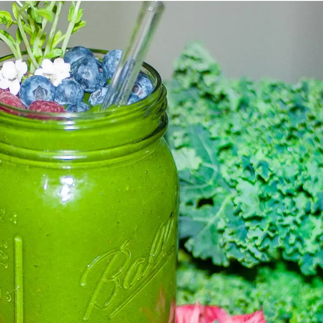 Tropi-Kale Smoothie