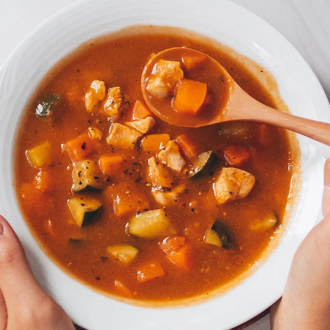 One Pot Chicken Veggie Soup