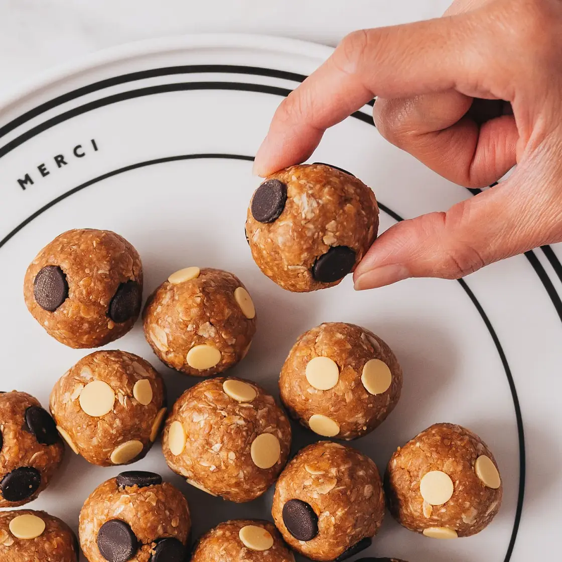 Peanut Butter Choc Chip Protein Balls