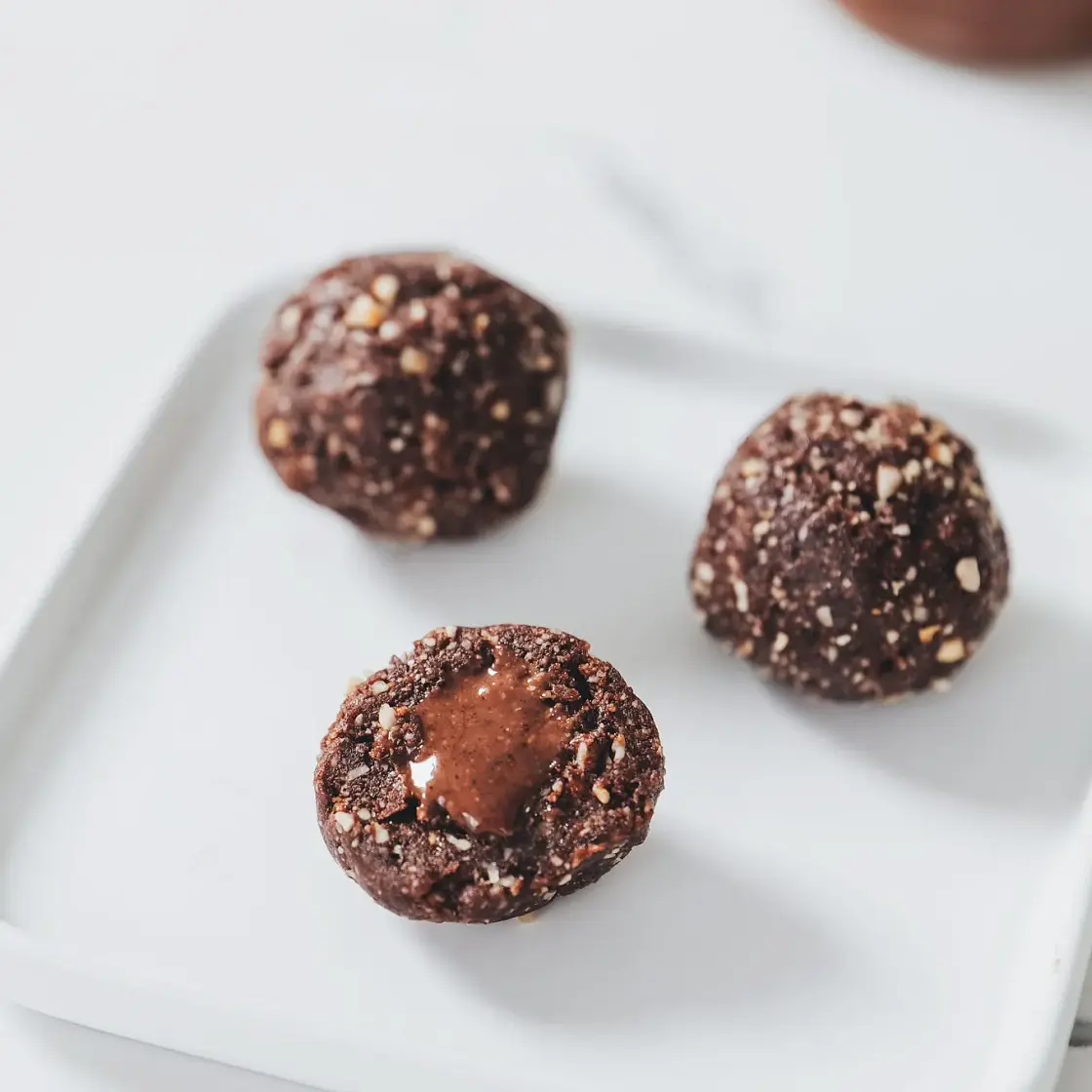 4-Ingredient Healthy Ferrero Balls