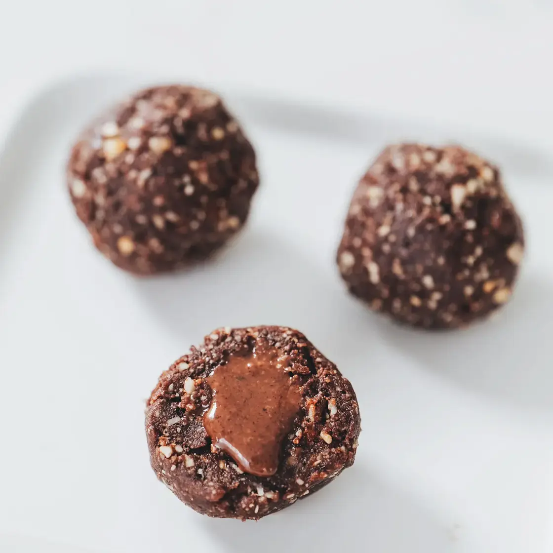 4-Ingredient Healthy Ferrero Balls