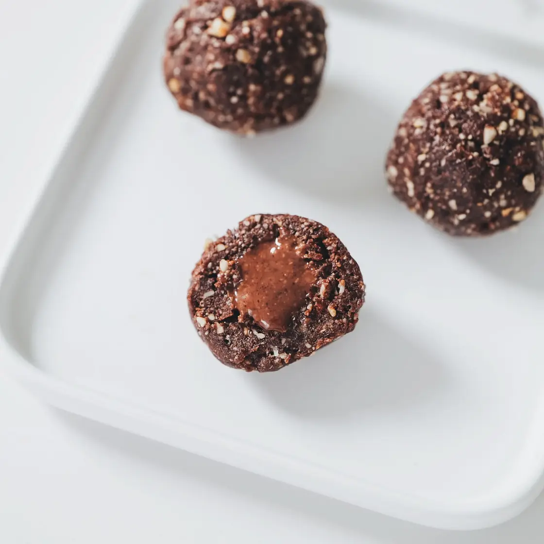 4-Ingredient Healthy Ferrero Balls