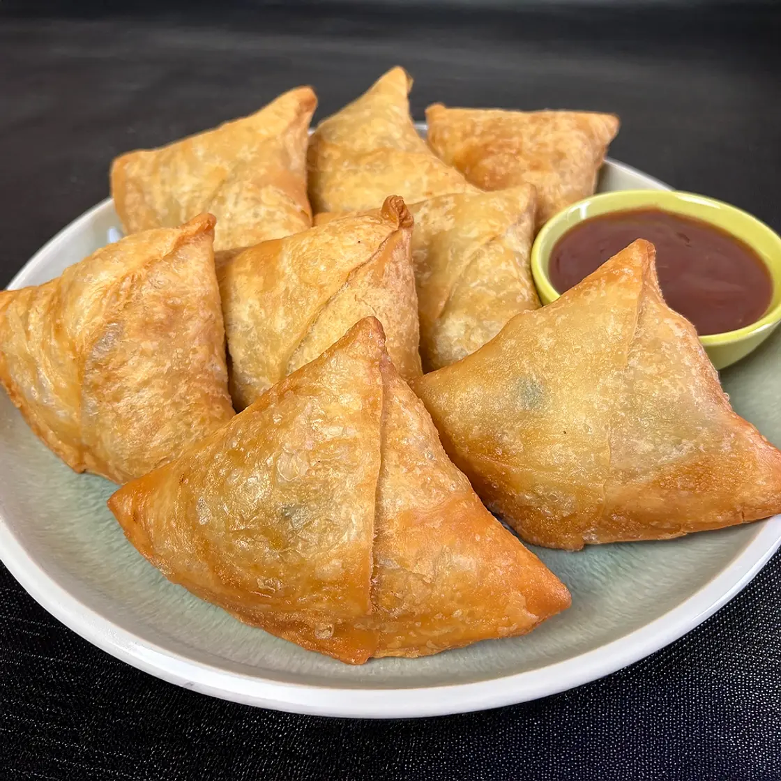 Tandoori Chicken Paratha Samosa