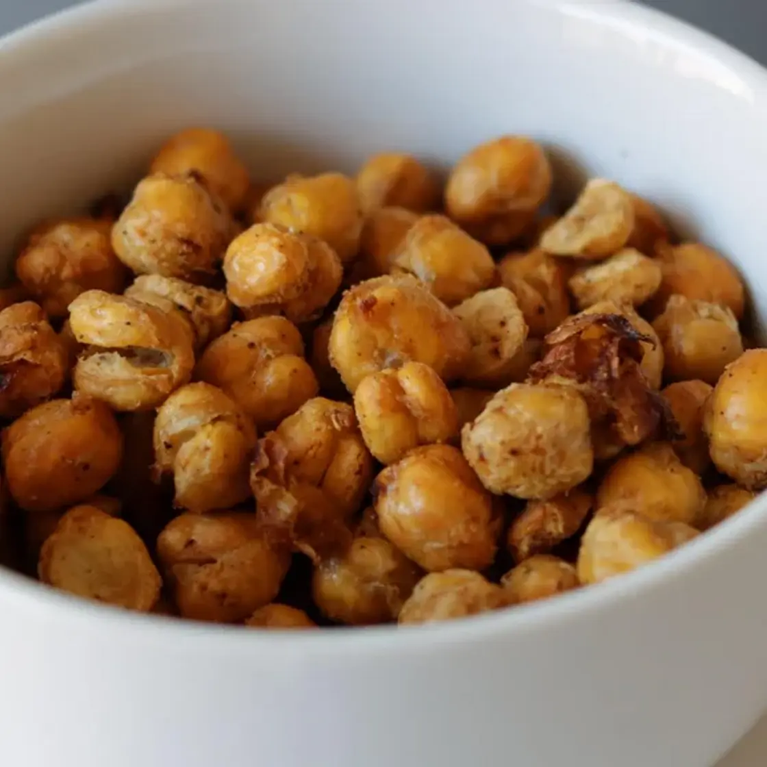 Crispy Roasted Chickpeas (Air Fryer or Oven)
