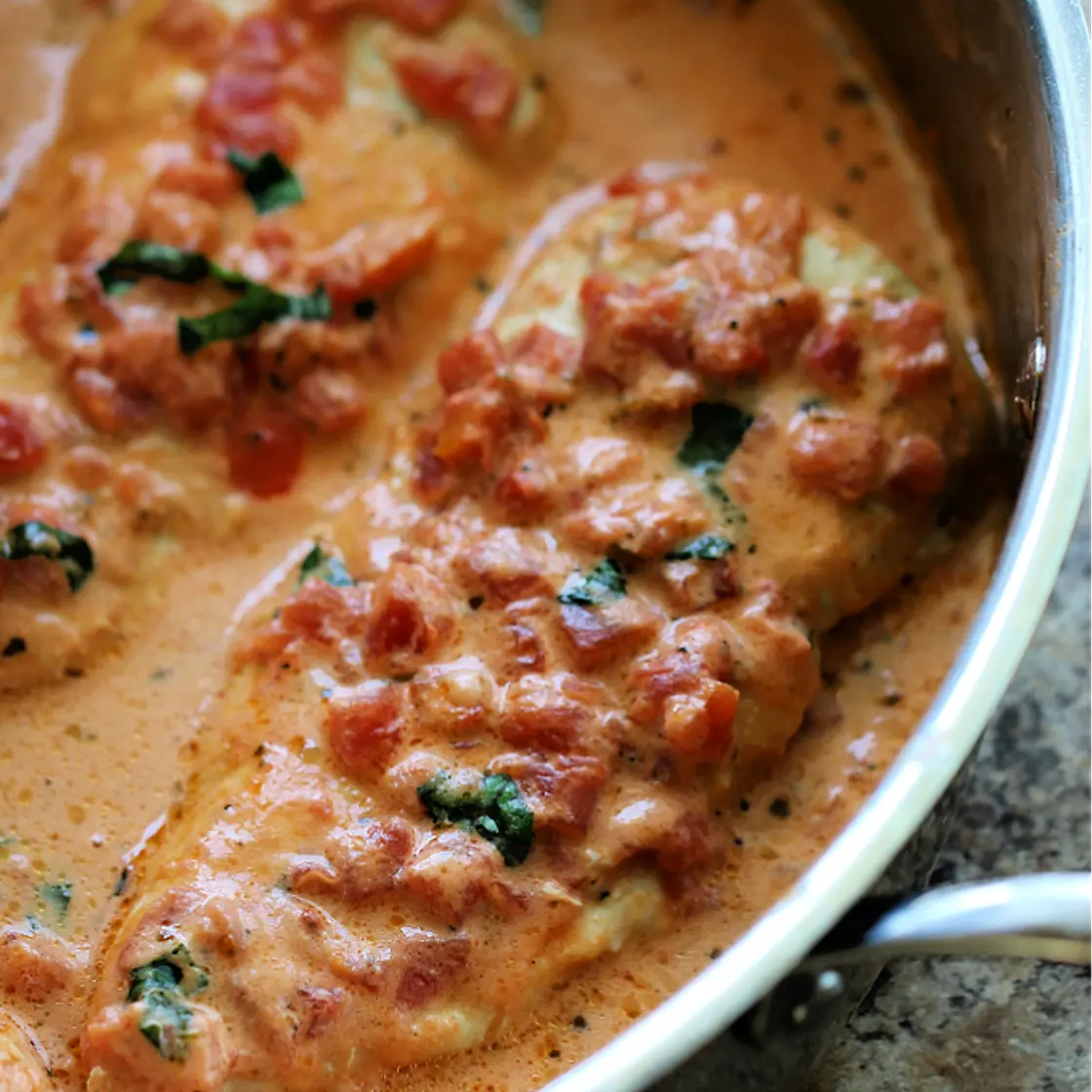 Chicken In Tomato Basil Cream Sauce