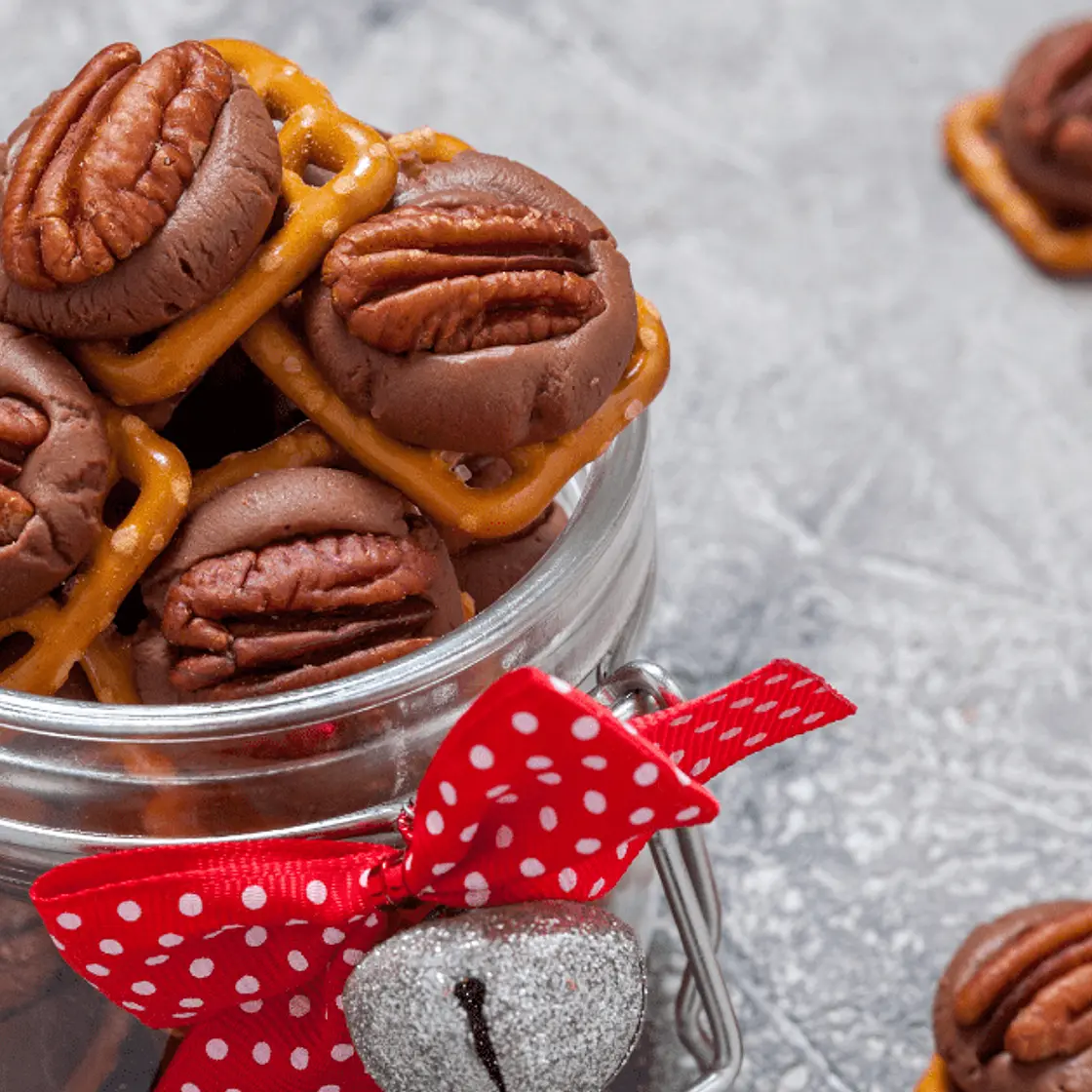 30 Easy Homemade Candies (+ Recipe Collection)