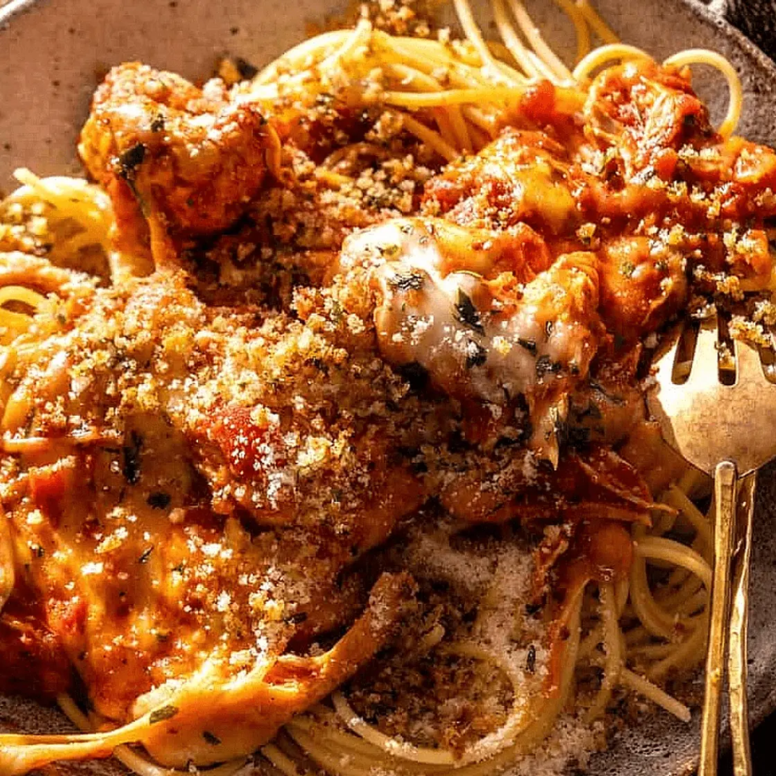 High-Protein, Veggie-Loaded Crockpot Chicken Parmesan