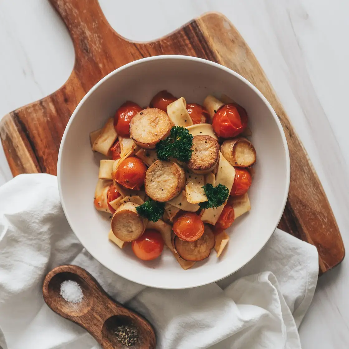 Vegan "Scallop" and Cherry Tomato Pasta