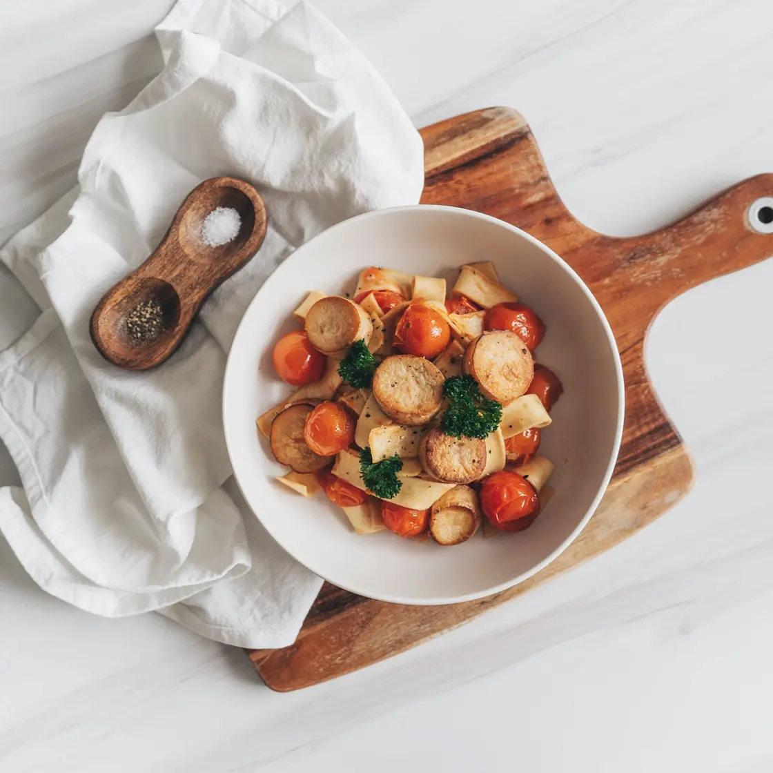 Vegan "Scallop" and Cherry Tomato Pasta