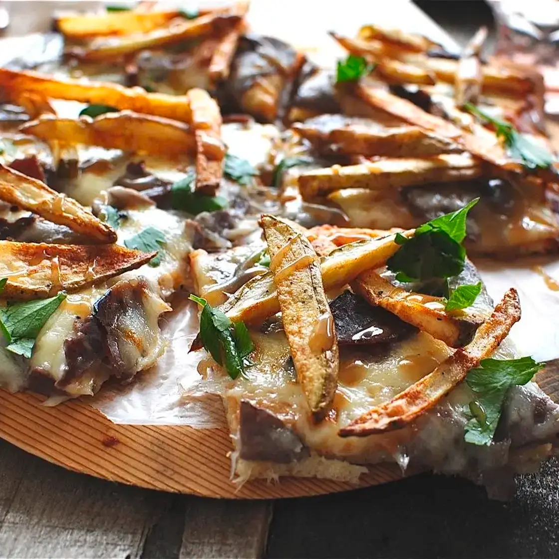 Poutine Canadian Pizza