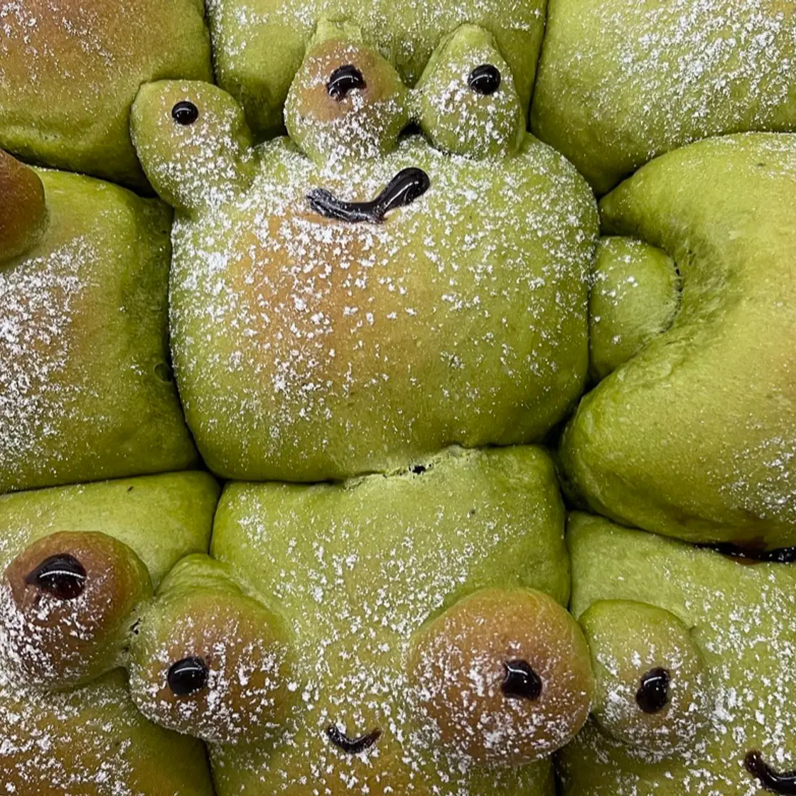 How I Bake These Adorable Pandan Frog-Shaped Milk Buns — modern asian baking