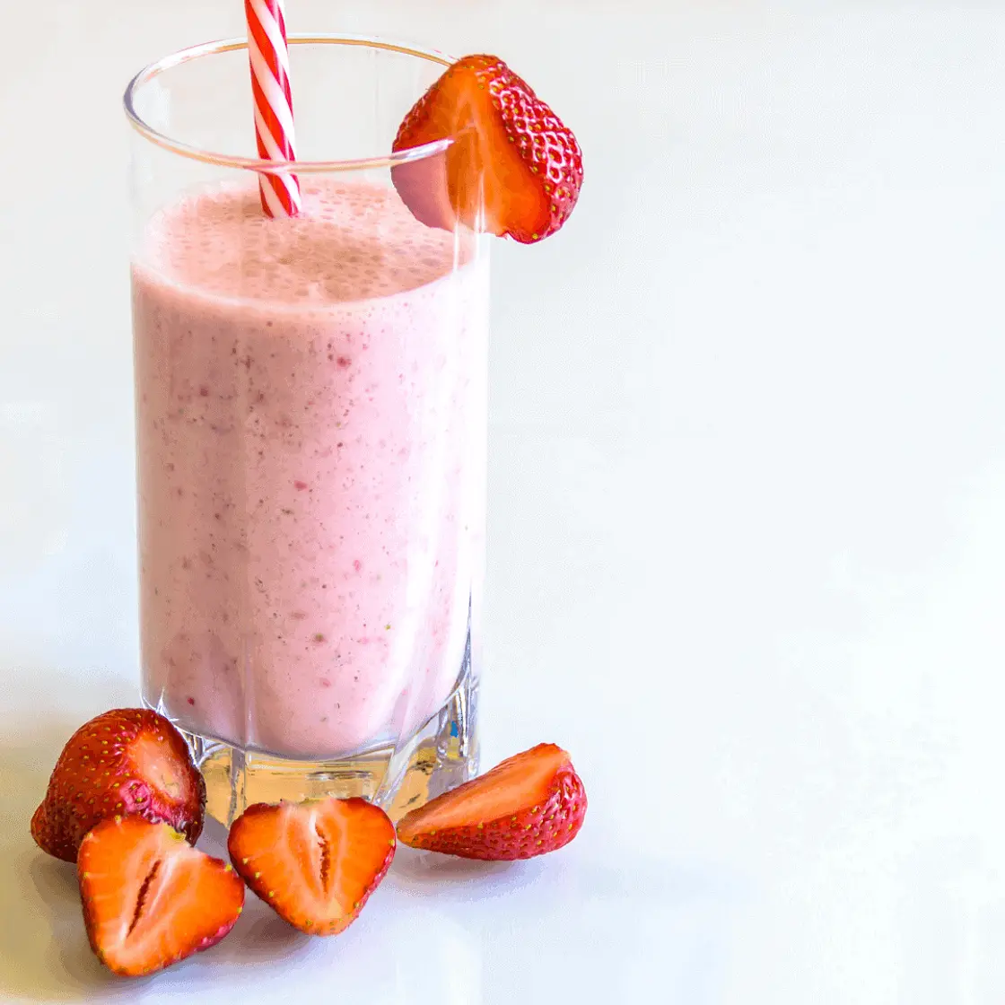 Strawberry Shortcake Smoothie | Low-FODMAP