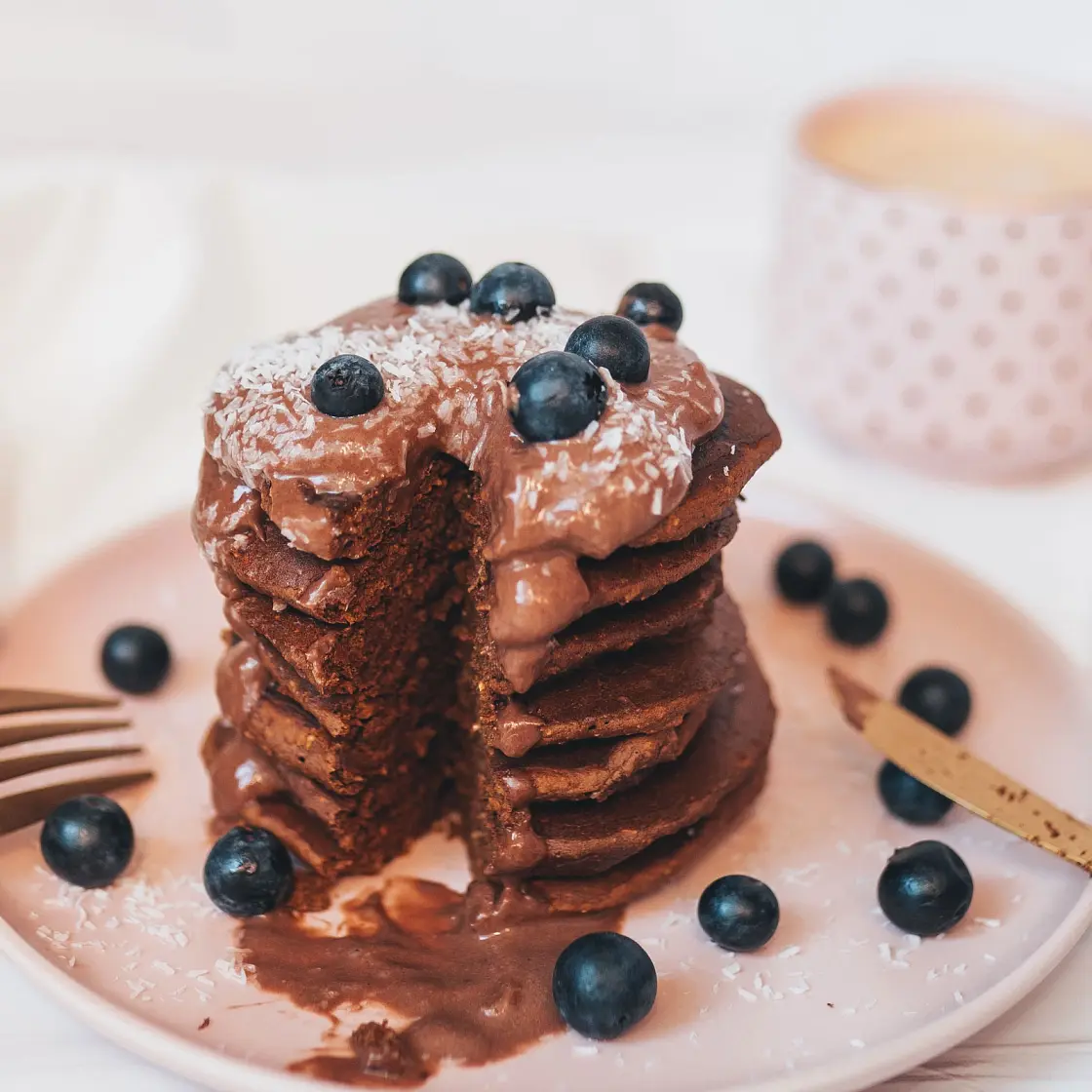 5-Ingredient Chocolate Pancakes