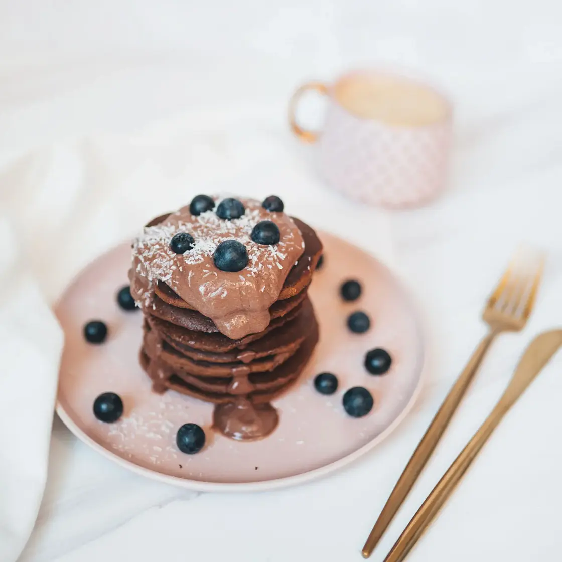 5-Ingredient Chocolate Pancakes