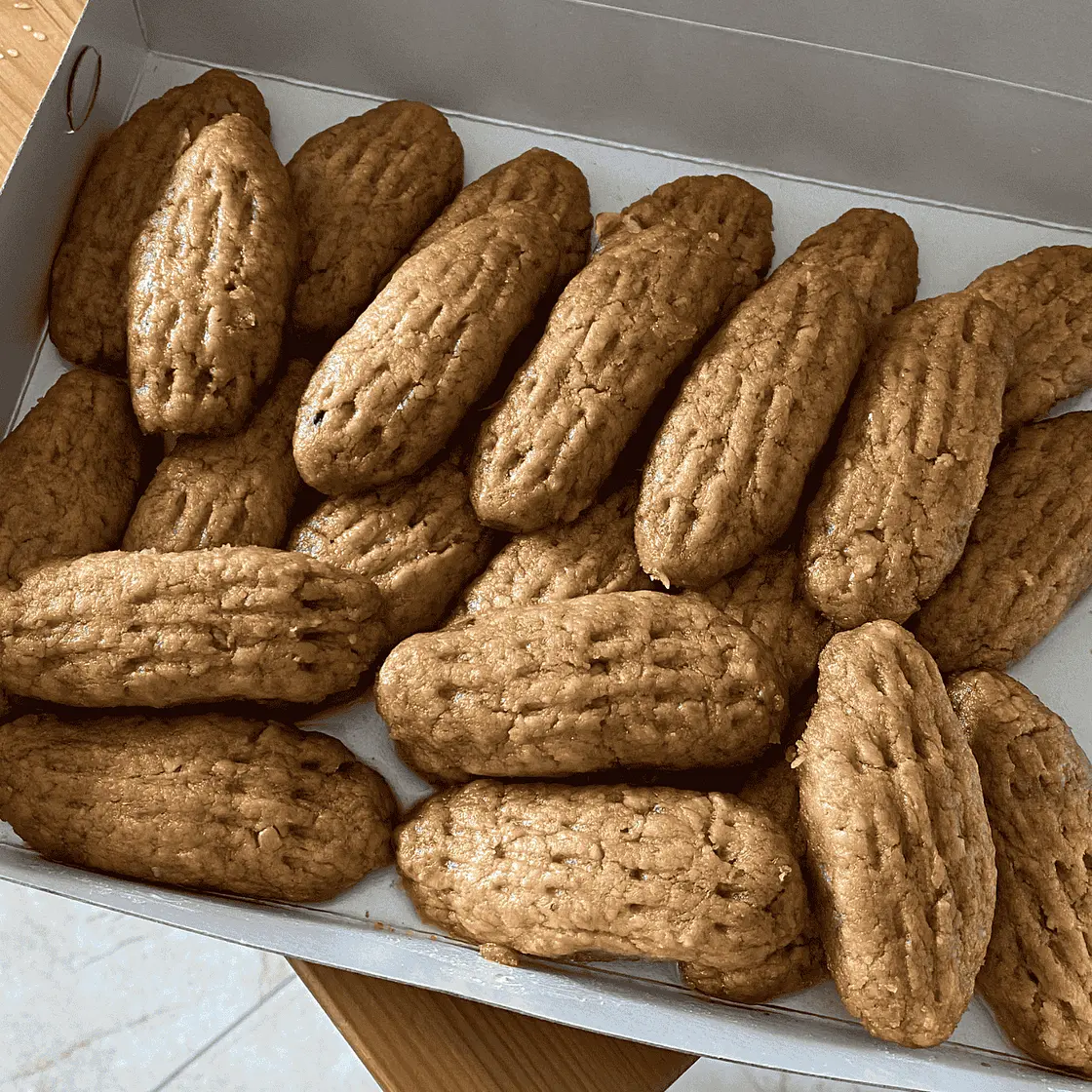 Dudove (Bosnian Sweet Date Rolls)