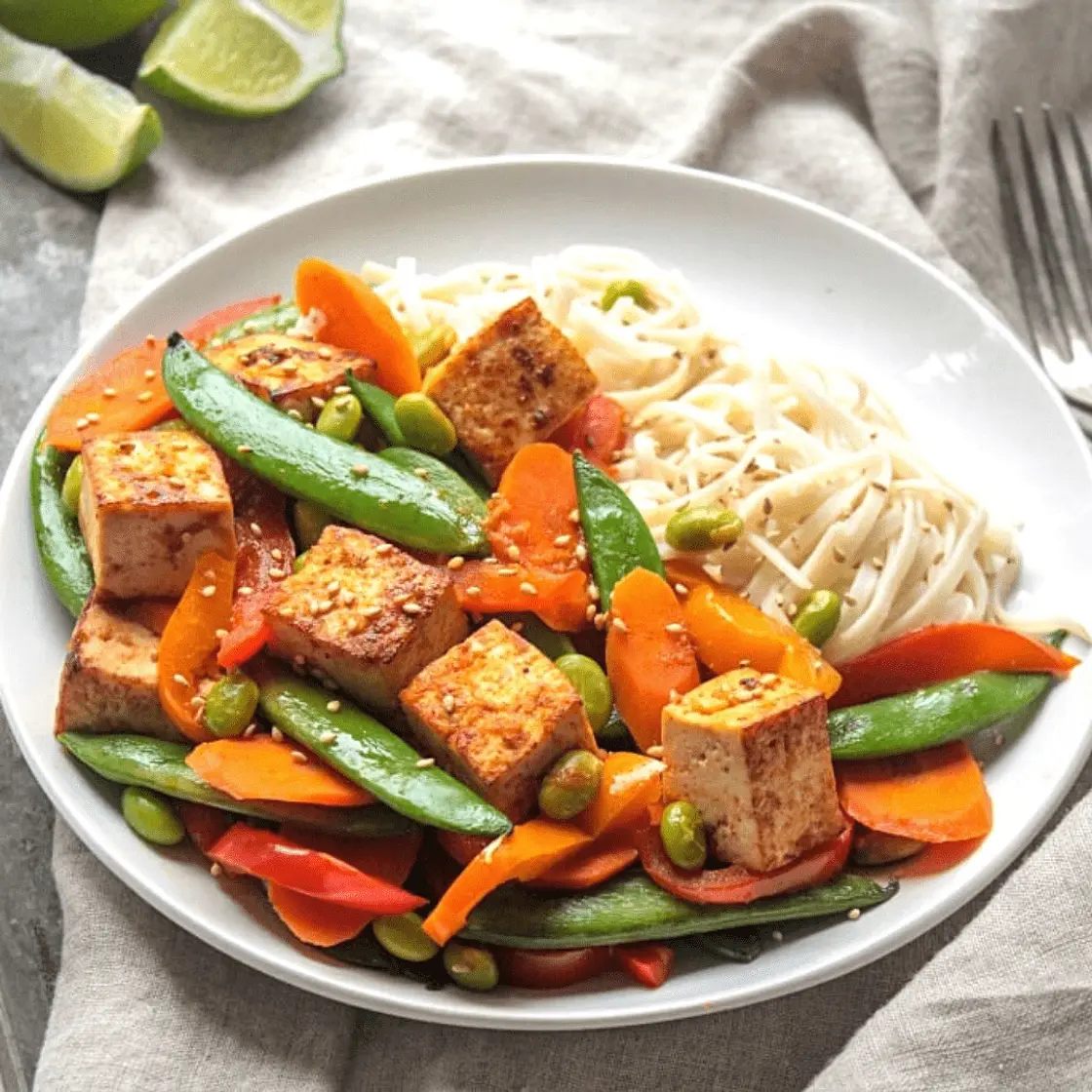 Sweet & Spicy Sriracha Tofu Stir Fry with Veggies