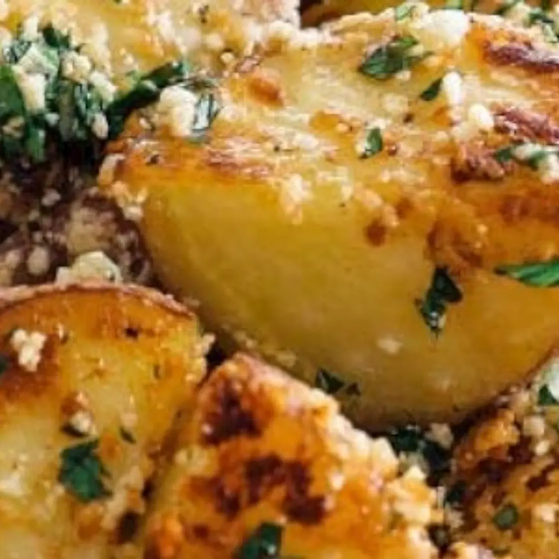 Garlic parmesan roasted potatoes