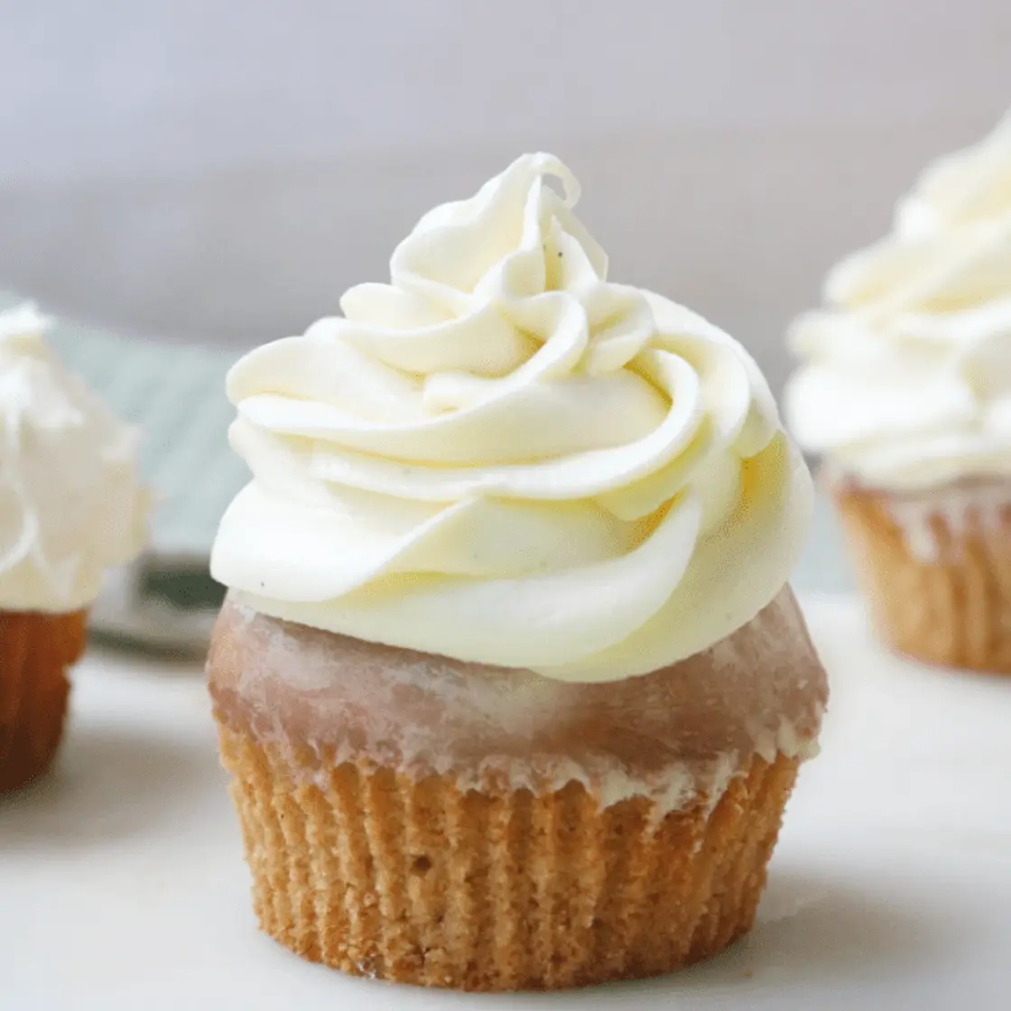 Banana Custard Cupcakes