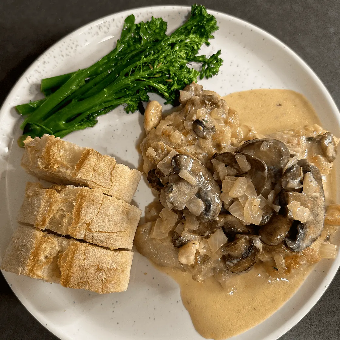 Chicken Thighs with Mushroom Cream Pan Sauce