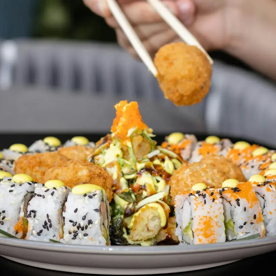 How to Make a Perfect Eel Avocado Roll at Home