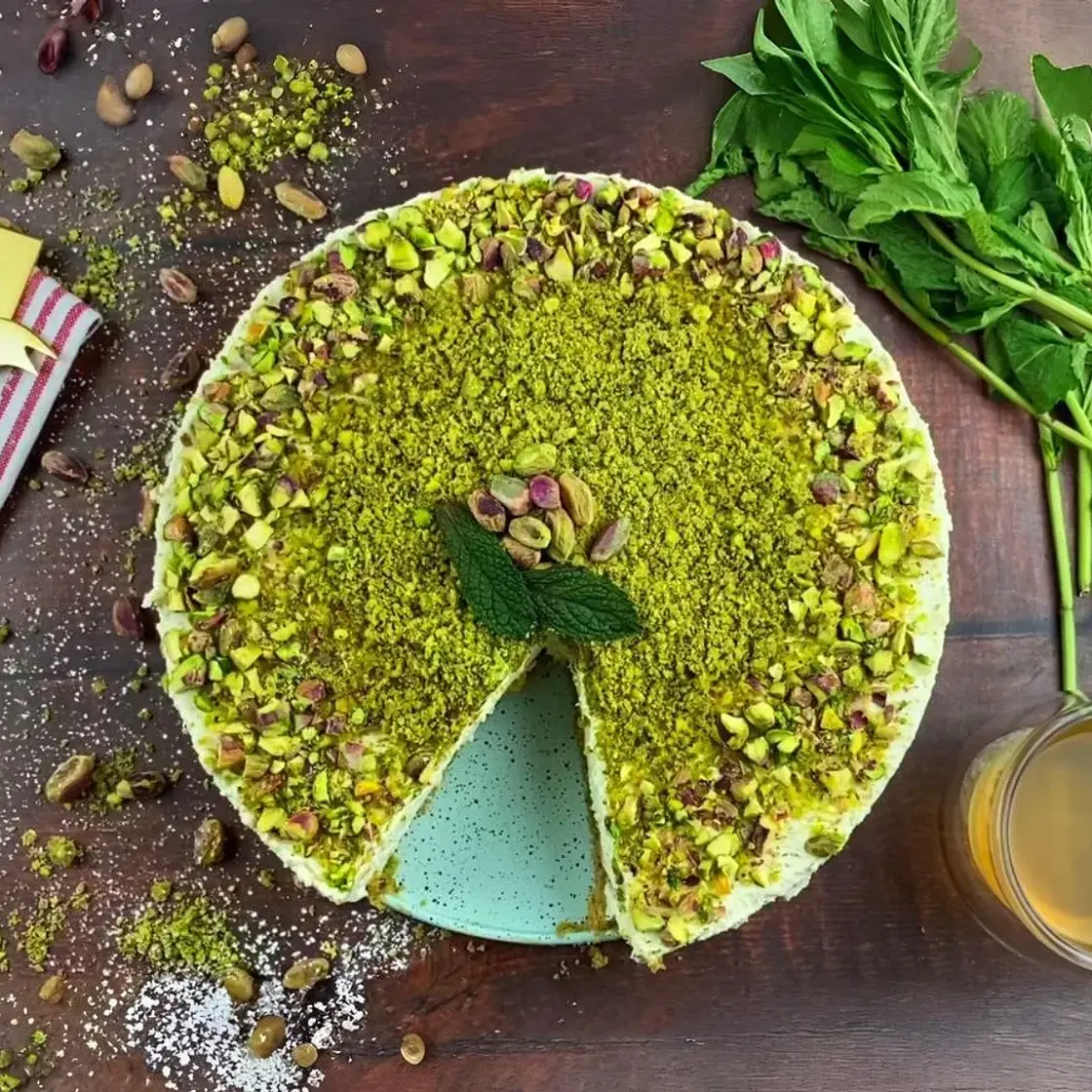No Bake Pistachio Cheesecake For Exciting Pistachio Ride