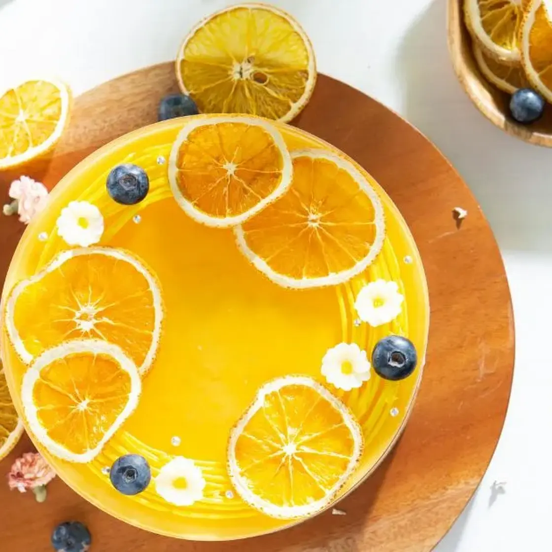 Easy Orange Glaze Look Like Sunshine On Cakes