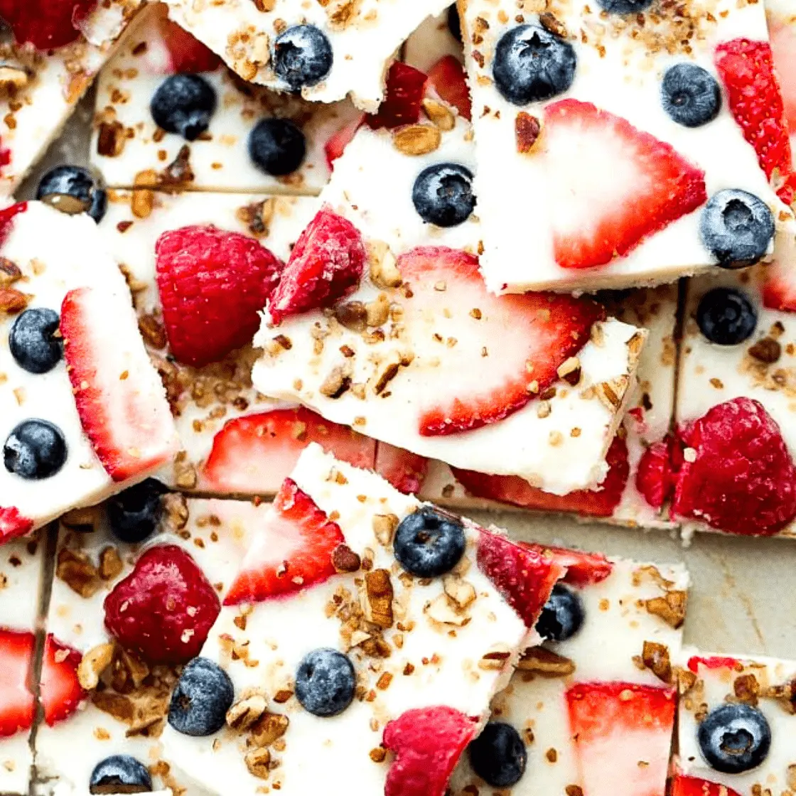 Frozen Yogurt Bark with Berries