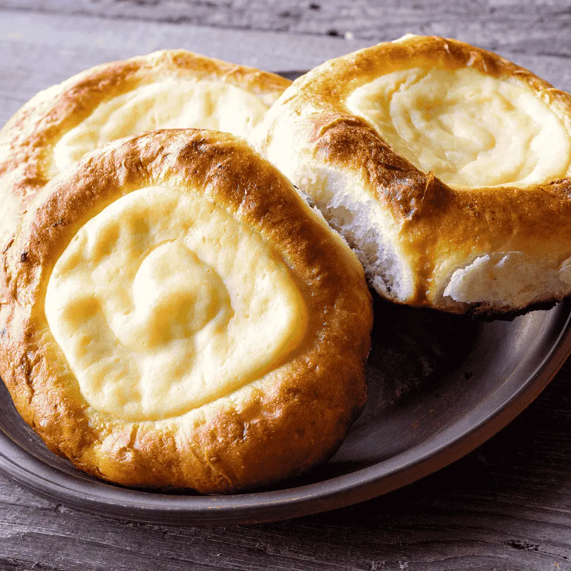 Russian Vatrushka (Cottage Cheese Pastry)