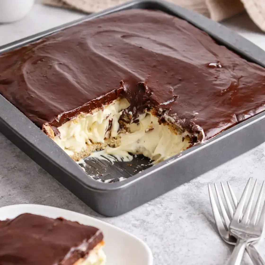 No Bake Chocolate Eclair Cake