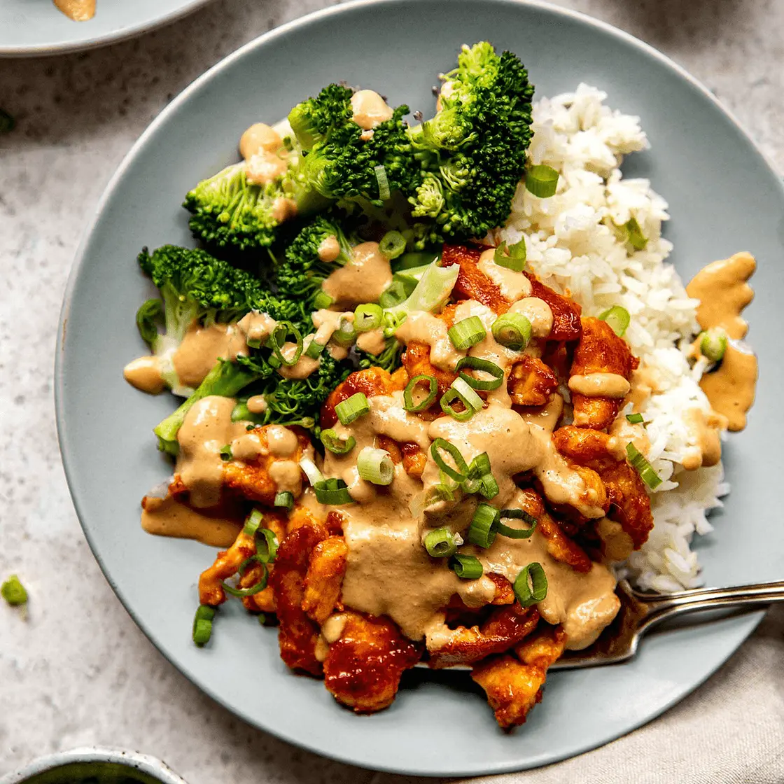 Red Curry Chicken Stir Fry with Spicy Cashew Sauce