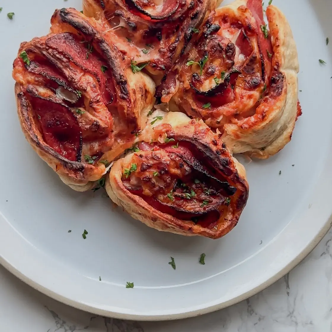 Easy Air Fryer Homemade Pepperoni Pizza Rolls