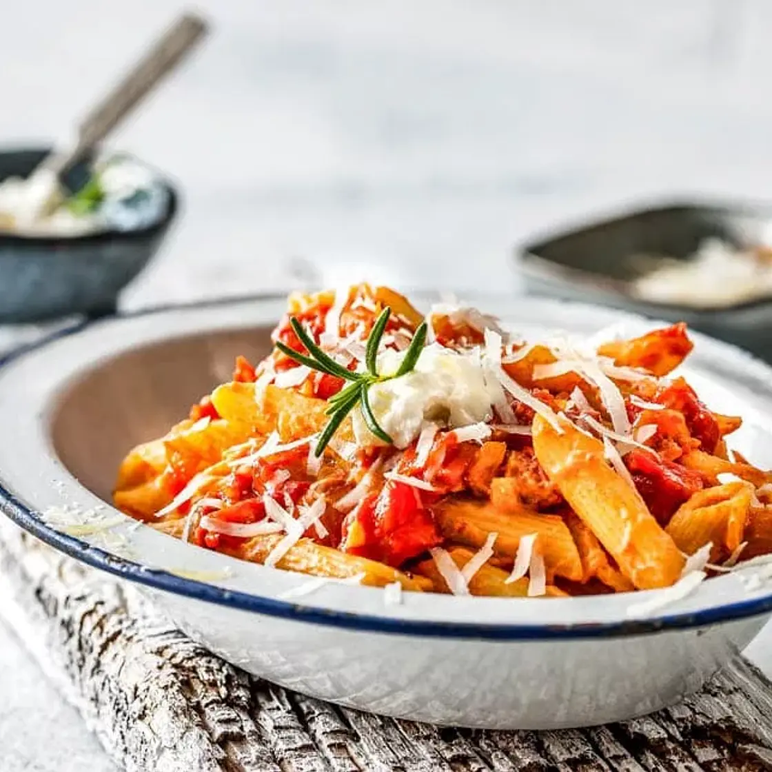 Penne mit Ricotta und Tomaten