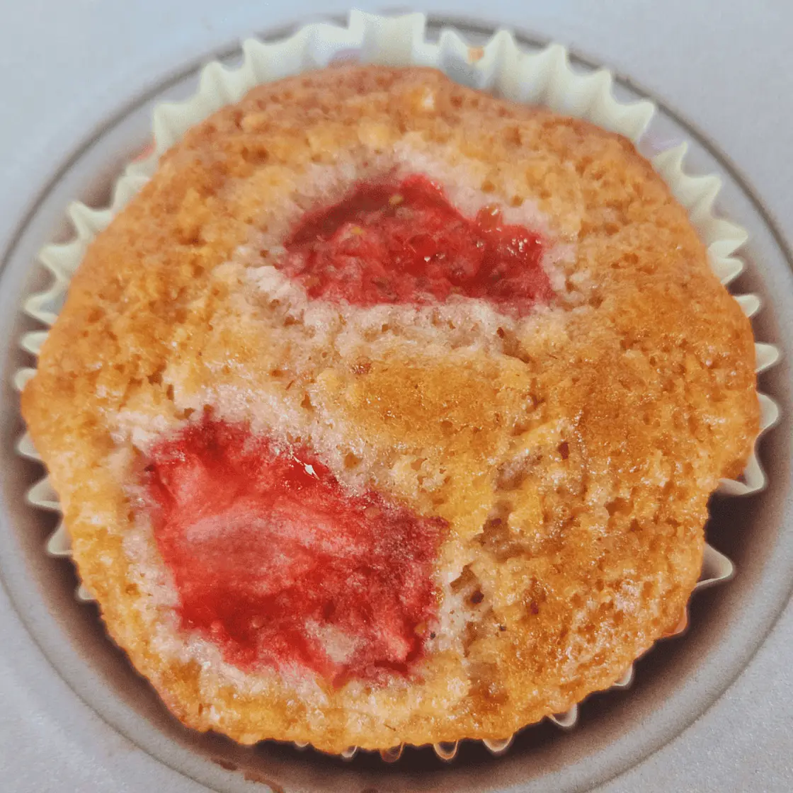 Moist Strawberry Muffins