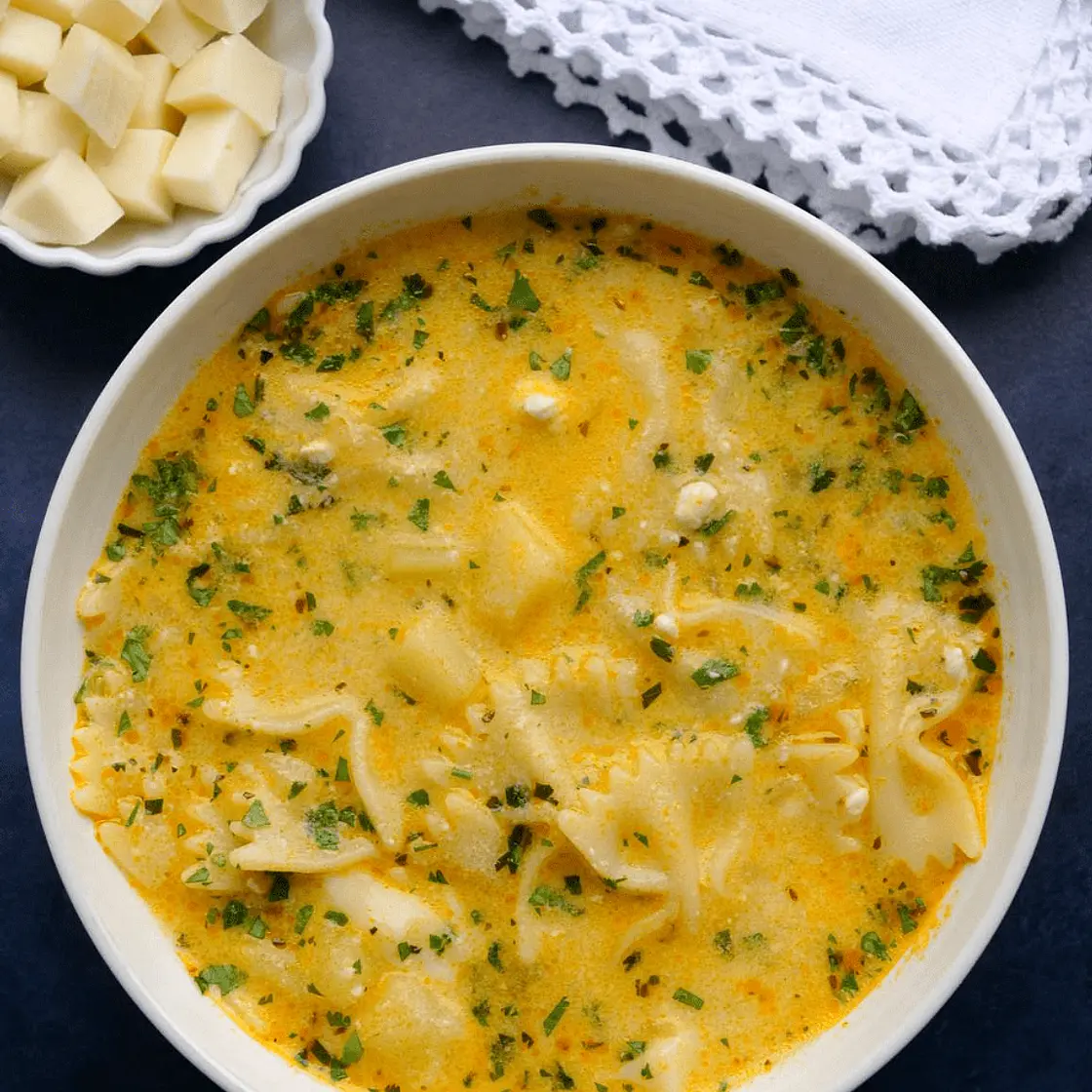 Sopa casera de Papa y Queso