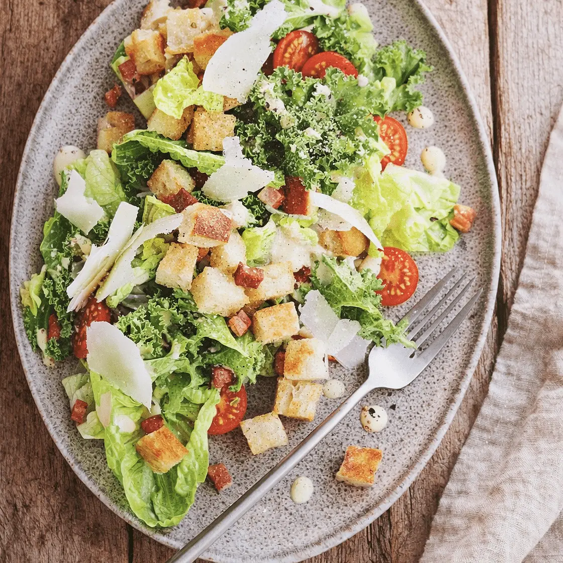 Grünkohl-Caesar-Salat