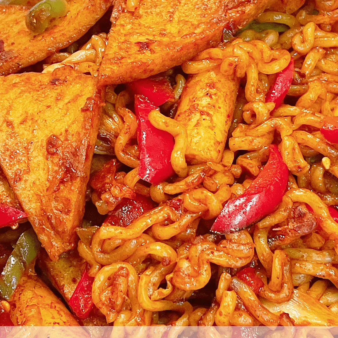 Spicy Stir-Fried Ramyeon and Rice Cakes with Double Peppers