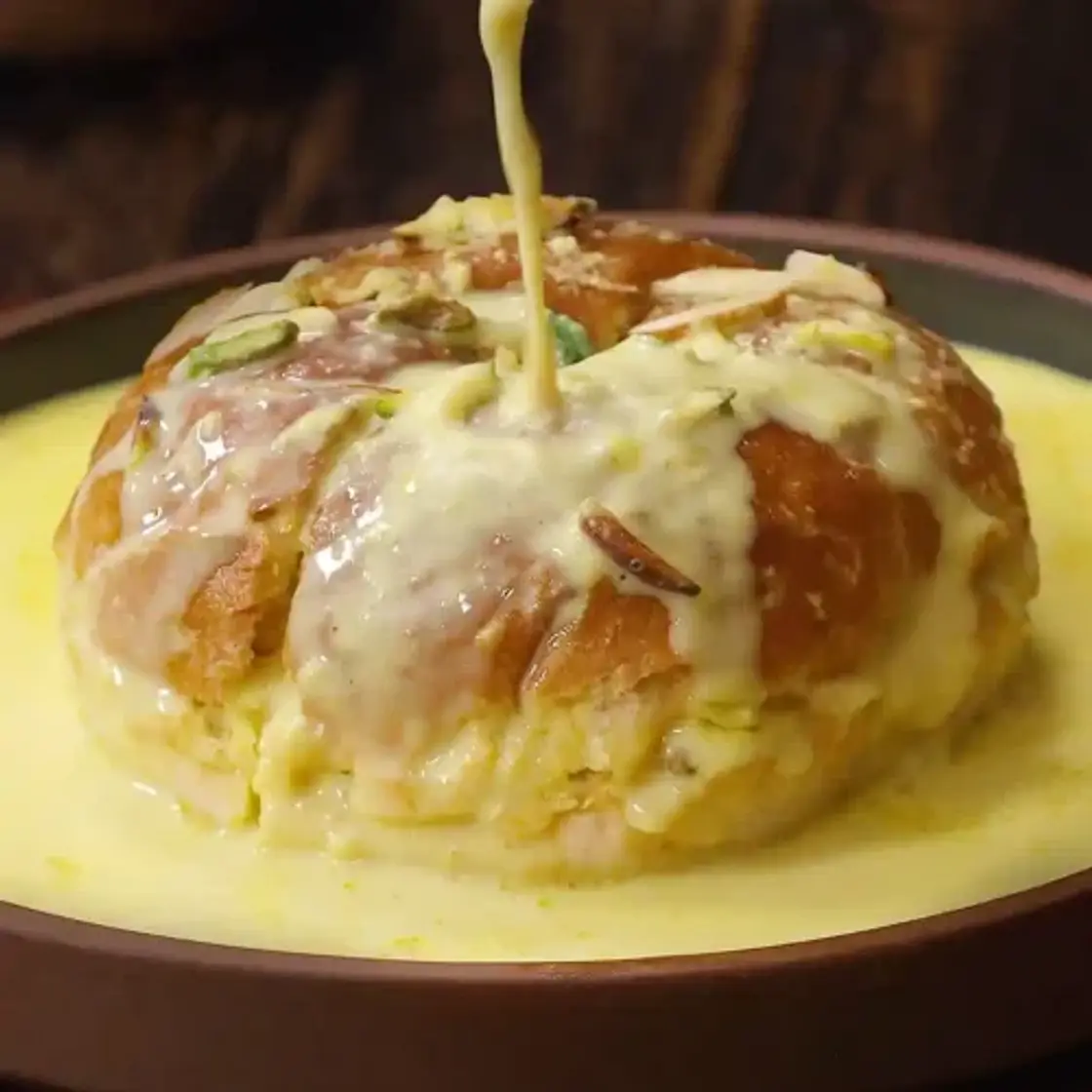 Bun Maska with Badam Milk