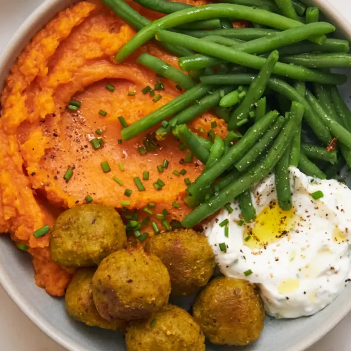 Falafels, patate douce & haricots