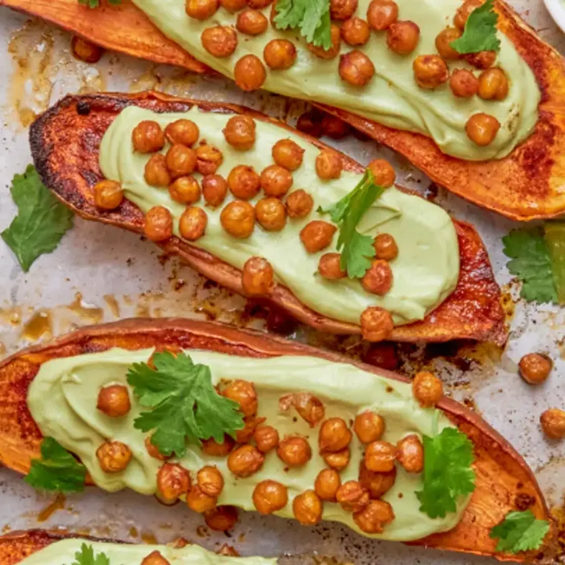 Patate douce rôtie & sauce à l'avocat