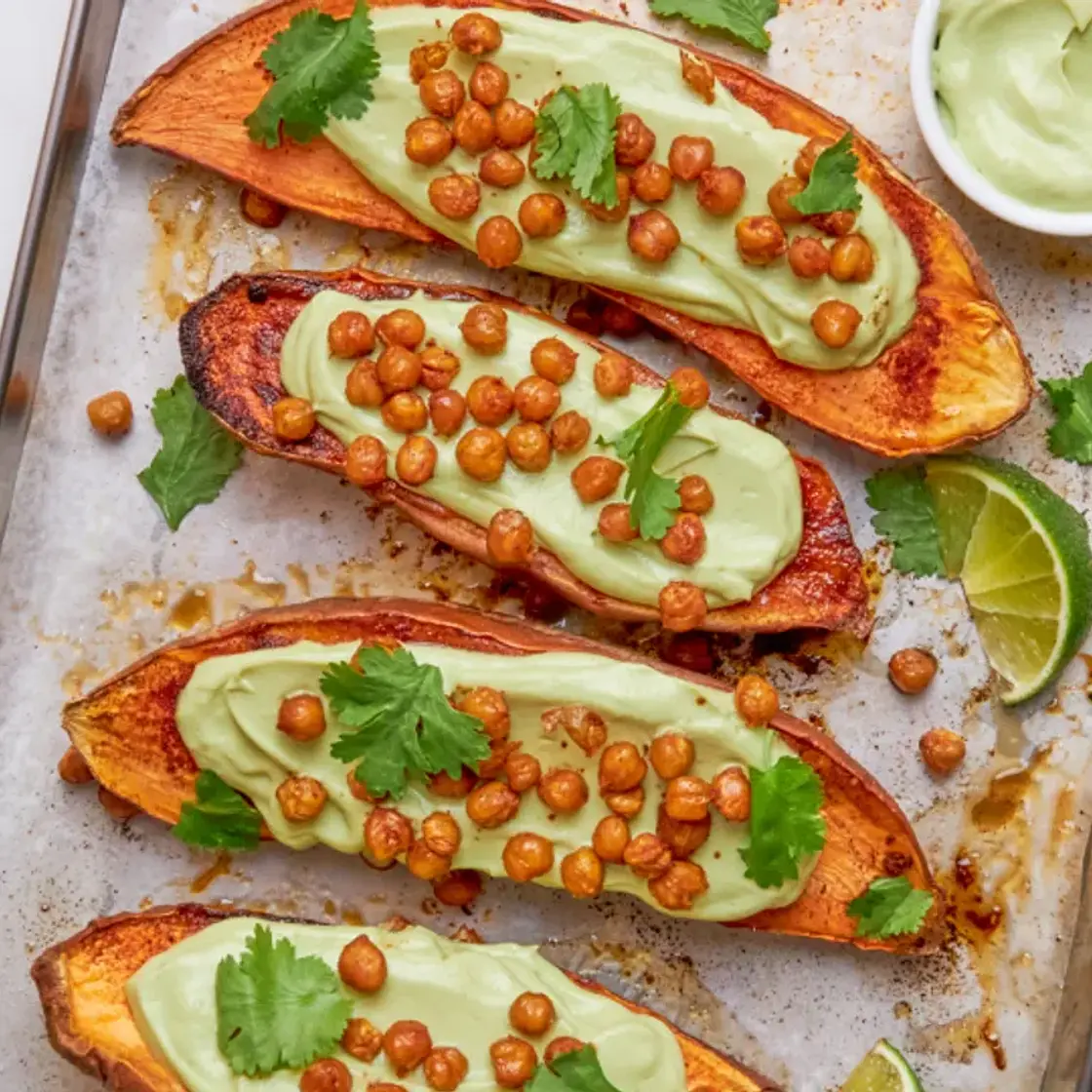 Patate douce rôtie & sauce à l'avocat