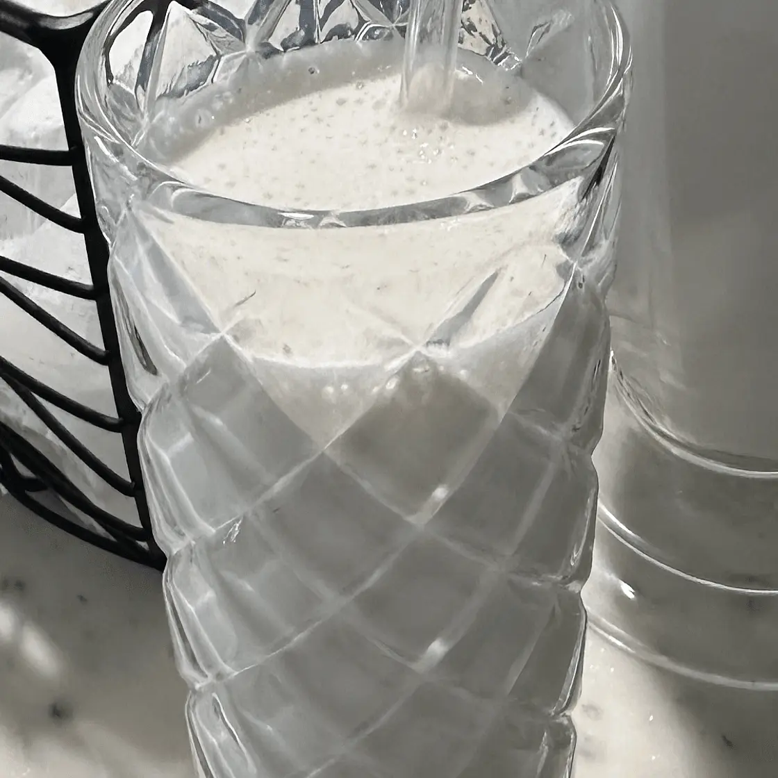 The MOST DELICIOUS banana smoothie