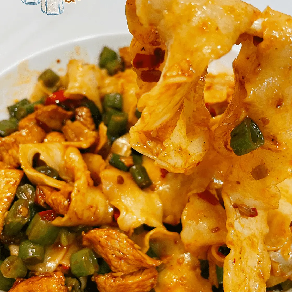 Chinese Green Bean & Chicken Noodles