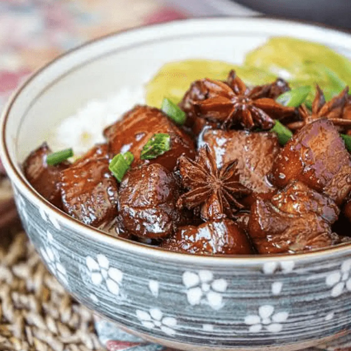 Hong Shao Rou (Red Braised Pork Belly)