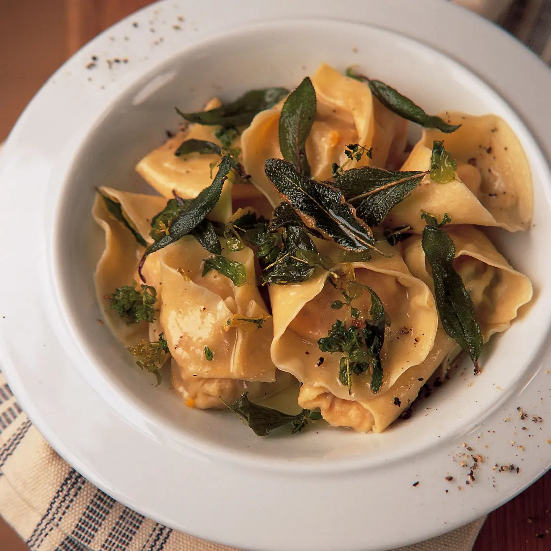 Spicy squash, basil & ricotta tortellini